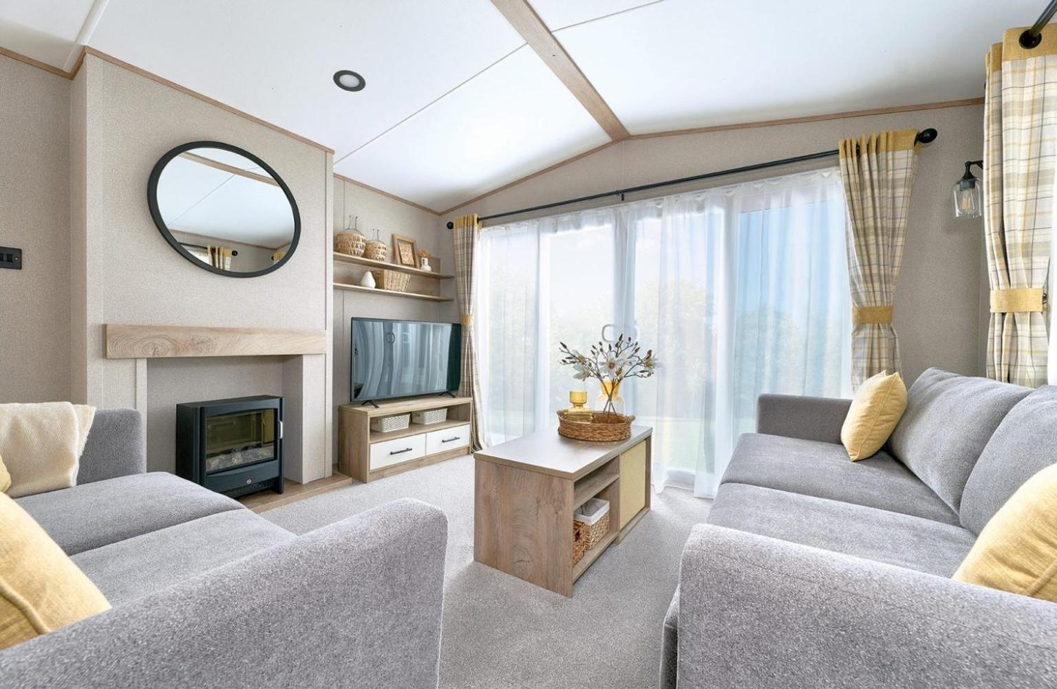 Emma'S Oasis 2-Bedroom Caravan At Durdle Door Sleeps 4 Уест Лулуърт Екстериор снимка
