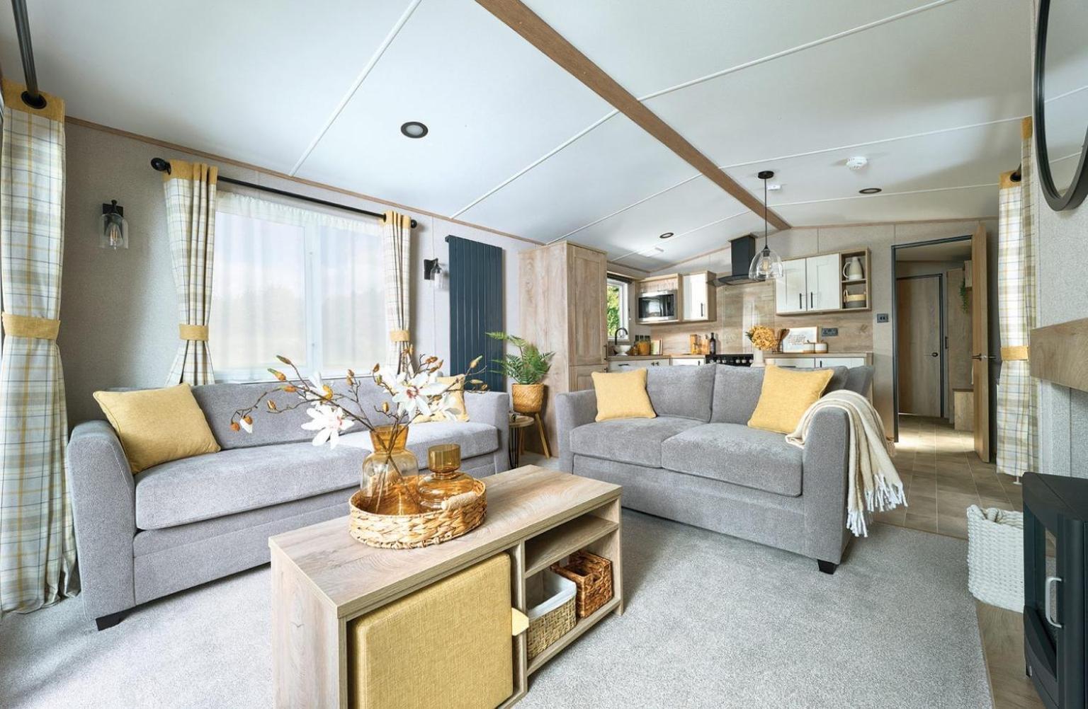Emma'S Oasis 2-Bedroom Caravan At Durdle Door Sleeps 4 Уест Лулуърт Екстериор снимка